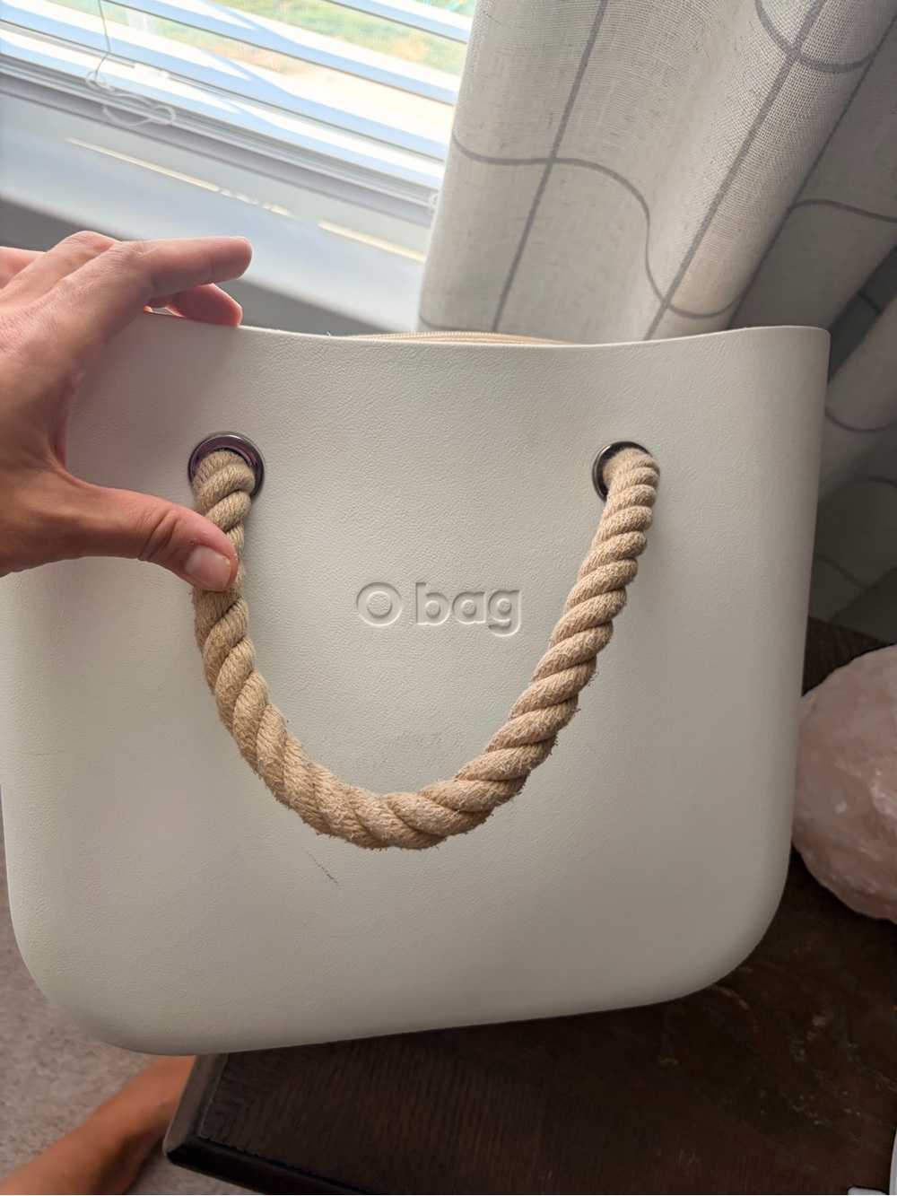 O bag White Tote with Natural Rope Handles